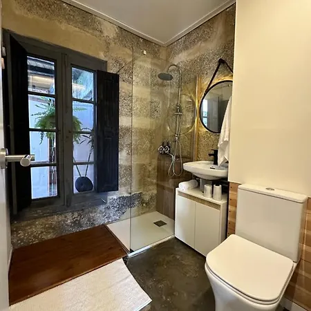 Loft 40-10 Apartment